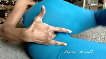 Cream finger and a pear and a pair - Ginger MoistHer