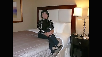 老婆红色丝袜高跟诱惑主动抽插太爽了