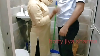 Best ever xxx doggystyle by Indian teacher with clear hindi voice