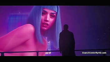 Ana de Armas Fully Nude As Hologram in Blade Runner 2049