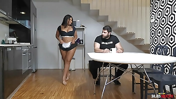 I fuck the maid to save her salary - Karla & Magic Javi