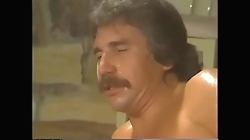 What's her name, please? When I saw her, I felt that I was in love again.