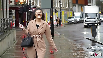 Marina Maya not hesitating to take this big cock