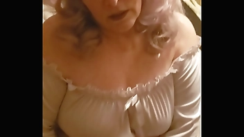 Hubby's friend has fun with sharing  milfJucee Hotwife.