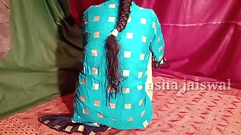 वाइफ के साथ  मज़ा की जब मै घर में नहीं थी मेरी की जोर से चोद के दर्द से आवाज की