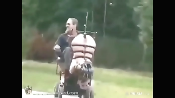 Erielton Cadeirante se aproveitando da loira casada enquanto o corno baiano filma tudo