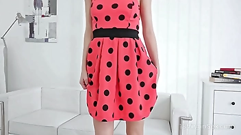 18 Virgin Sex - Sweet cutie makes her first blowjob to get fame