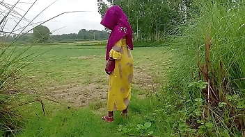 साढुवाईन को खेत मे बुलया और फिर