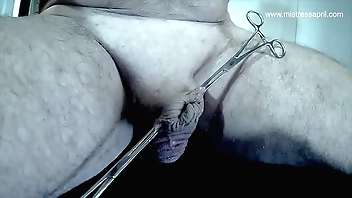 Dominatrix Mistress April - Whimp castration