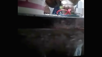 Bhabhi Bathing while devar making video