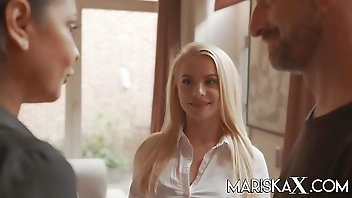 MARISKAX Elizabeth is ready for her sexual therapy