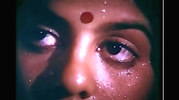 Murli, Kuili uncensored - Kannil Etho Minnal -Song