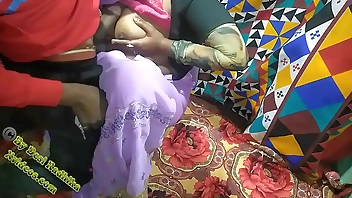 Desi Indian Bhabhi Fuck By Lover in Bedroom Indian Clear Hindi Audio