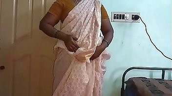 Indian Hot Mallu Aunty Nude Selfie And Fingering For  father in law
