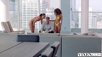 VIXEN Temptresses Alexis & Scarlit have hottest threesome