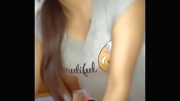 Ayudo a mi Hermanastra timida con sus dudas