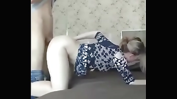 Señora de perrito en 4