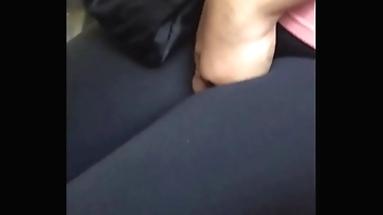 In the micro, she lets herself be groped put her hand, whore from the garden